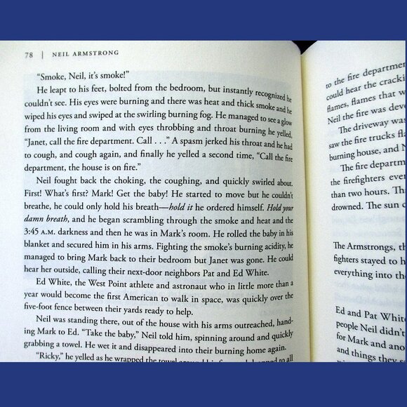 Book - Neil Armstrong: A Life of Flight, by Jay Barbree - Picture 3 of 15